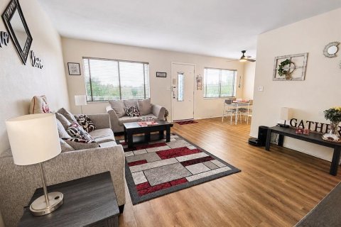 Copropriété à louer à Seminole, Floride: 2 chambres, 81.2 m2 № 2329827 - photo 3