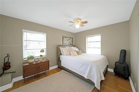 House in Cutler Bay, Florida 3 bedrooms, 178.28 sq.m. № 1967044 - photo 19