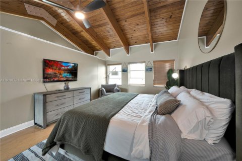 House in Cutler Bay, Florida 3 bedrooms, 178.28 sq.m. № 1967044 - photo 17