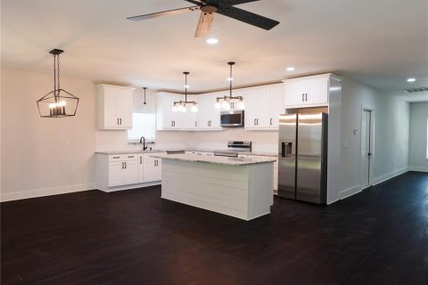 Casa en venta en Tampa, Florida, 3 dormitorios, 163.97 m2 № 2359245 - foto 13