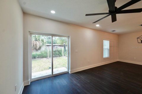 Casa en venta en Tampa, Florida, 3 dormitorios, 163.97 m2 № 2359245 - foto 16