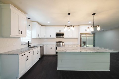 Casa en venta en Tampa, Florida, 3 dormitorios, 163.97 m2 № 2359245 - foto 6