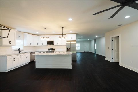 Casa en venta en Tampa, Florida, 3 dormitorios, 163.97 m2 № 2359245 - foto 5