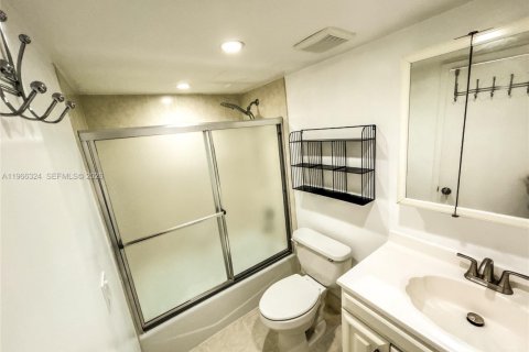 Снять в аренду кондоминиум в Норт-Майами-Бич, Флорида 1 спальня, 95.88м2, № 2027918 - фото 11