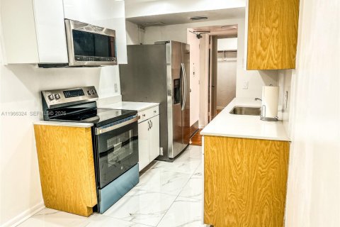 Снять в аренду кондоминиум в Норт-Майами-Бич, Флорида 1 спальня, 95.88м2, № 2027918 - фото 4