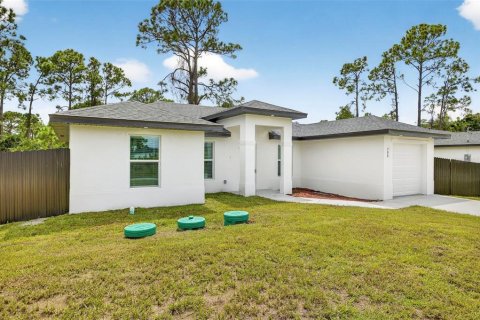 Villa ou maison à Lehigh Acres, Floride 3 chambres, 113.53 m2 № 2144102