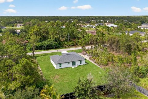 Villa ou maison à vendre à Lehigh Acres, Floride: 3 chambres, 113.53 m2 № 2144102 - photo 29