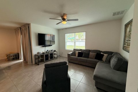 Villa ou maison à vendre à Port St. Lucie, Floride: 4 chambres, 169.73 m2 № 2273421 - photo 11