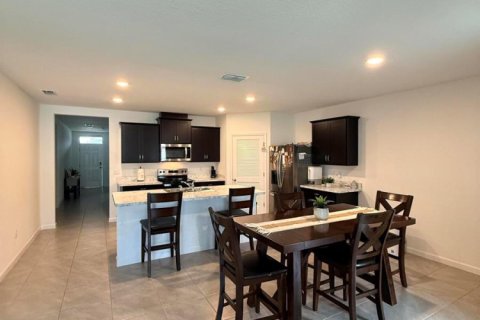Villa ou maison à vendre à Port St. Lucie, Floride: 4 chambres, 169.73 m2 № 2273421 - photo 13