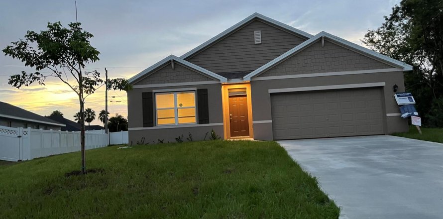 Villa ou maison à Port St. Lucie, Floride 4 chambres, 169.73 m2 № 2273421