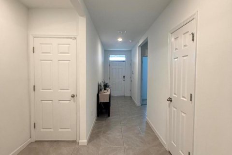 Villa ou maison à vendre à Port St. Lucie, Floride: 4 chambres, 169.73 m2 № 2273421 - photo 15