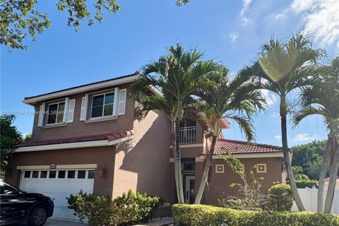Villa ou maison à vendre à Miramar, Floride: 3 chambres, 186.27 m2 № 1959756 - photo 1