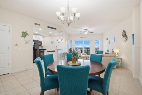 Condo in Palmetto, Florida, 2 bedrooms  № 2222997 - photo 10