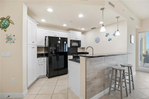 Condo in Palmetto, Florida, 2 bedrooms  № 2222997 - photo 24