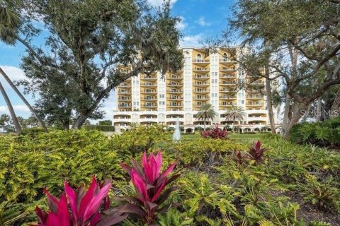 Condo in Palmetto, Florida, 2 bedrooms  № 2222997 - photo 7