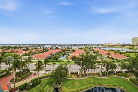 Condo in Palmetto, Florida, 2 bedrooms  № 2222997 - photo 18