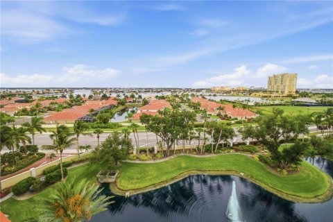 Condo in Palmetto, Florida, 2 bedrooms  № 2222997 - photo 17