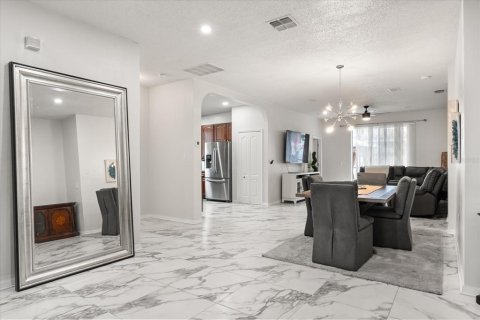 Casa en venta en Orlando, Florida, 4 dormitorios, 169.55 m2 № 1597282 - foto 14