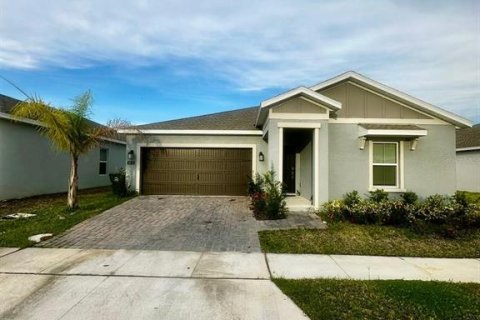 Casa en alquiler en Kissimmee, Florida, 3 dormitorios, 146.79 m2 № 1881364 - foto 1
