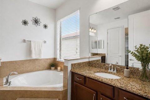 House in BELLALAGO in Kissimmee, Florida 3 bedrooms, 231.7 sq.m. № 2207636 - photo 21