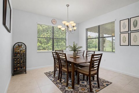 House in BELLALAGO in Kissimmee, Florida 3 bedrooms, 231.7 sq.m. № 2207636 - photo 14