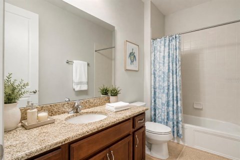 House in BELLALAGO in Kissimmee, Florida 3 bedrooms, 231.7 sq.m. № 2207636 - photo 7