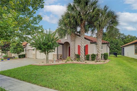 House in BELLALAGO in Kissimmee, Florida 3 bedrooms, 231.7 sq.m. № 2207636 - photo 2
