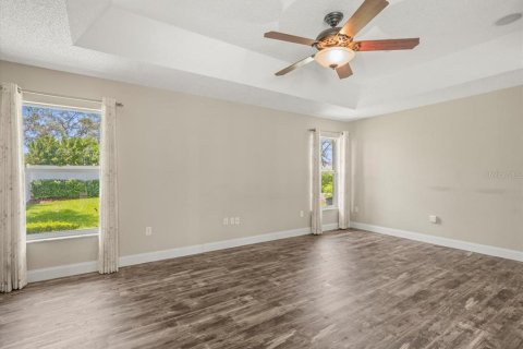 House in Spring Hill, Florida 3 bedrooms, 194.35 sq.m. № 1851329 - photo 19