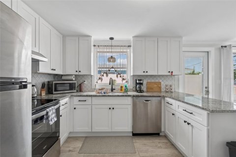 Casa en venta en Holmes Beach, Florida, 2 dormitorios, 106.84 m2 № 2277675 - foto 9