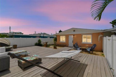Casa en venta en Holmes Beach, Florida, 2 dormitorios, 106.84 m2 № 2277675 - foto 5