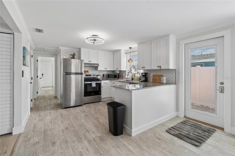 Casa en venta en Holmes Beach, Florida, 2 dormitorios, 106.84 m2 № 2277675 - foto 7