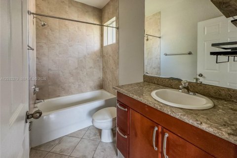 Купить таунхаус в Хайалиа, Флорида 2 спальни, 106.84м2, № 2146505 - фото 29