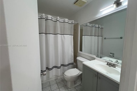 Купить виллу или дом в Майами, Флорида 3 спальни, 125.42м2, № 2062908 - фото 11