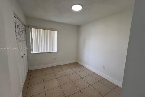 Купить виллу или дом в Майами, Флорида 3 спальни, 125.42м2, № 2062908 - фото 16