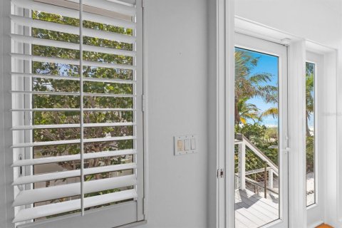 Immobilier commercial à vendre à Holmes Beach, Floride: 325.44 m2 № 1719194 - photo 27