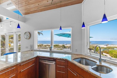 Immobilier commercial à vendre à Holmes Beach, Floride: 325.44 m2 № 1719194 - photo 16