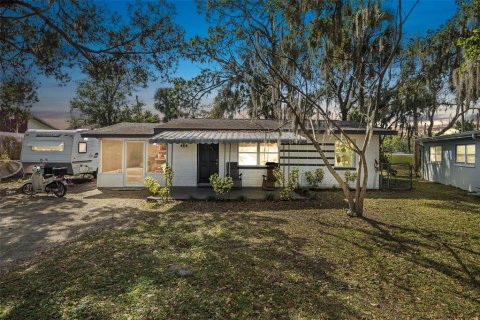 House in Edgewater, Florida 2 bedrooms, 66.89 sq.m. № 1549493 - photo 1