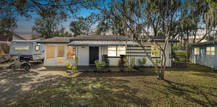 House in Edgewater, Florida 2 bedrooms, 66.89 sq.m. № 1549493