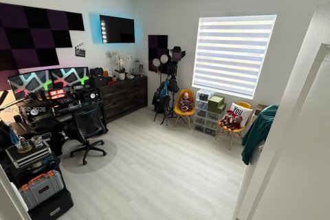 Снять в аренду таунхаус в Флорида-Сити, Флорида 2 спальни, 112.23м2, № 2050846 - фото 14