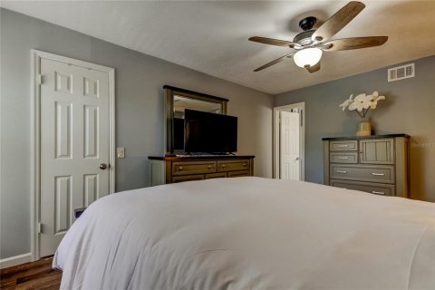 Condo in Clearwater, Florida, 2 bedrooms  № 2126043 - photo 24