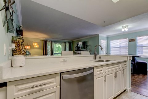 Condo in Clearwater, Florida, 2 bedrooms  № 2126043 - photo 12