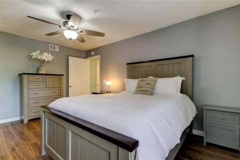 Condo in Clearwater, Florida, 2 bedrooms  № 2126043 - photo 23