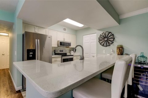 Condo in Clearwater, Florida, 2 bedrooms  № 2126043 - photo 11