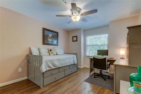 Condo in Clearwater, Florida, 2 bedrooms  № 2126043 - photo 25