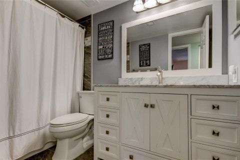 Condo in Clearwater, Florida, 2 bedrooms  № 2126043 - photo 5