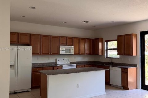 Купить виллу или дом в Майами, Флорида 3 спальни, 179.86м2, № 2047737 - фото 3