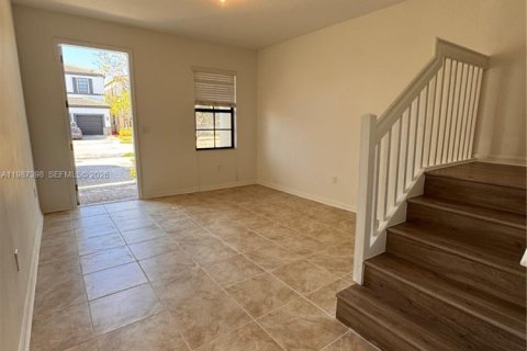 Купить виллу или дом в Майами, Флорида 3 спальни, 179.86м2, № 2047737 - фото 2