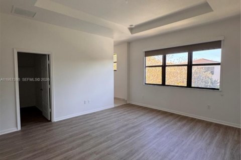 Купить виллу или дом в Майами, Флорида 3 спальни, 179.86м2, № 2047737 - фото 9