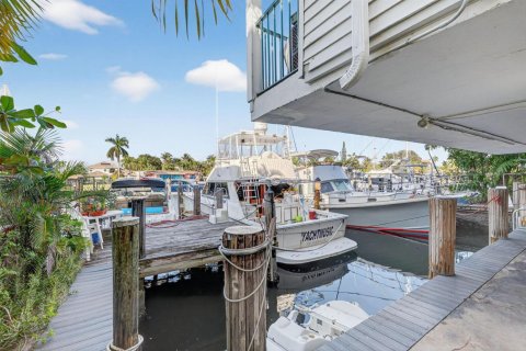 Condo in Fort Lauderdale, Florida, 2 bedrooms  № 2258166 - photo 20