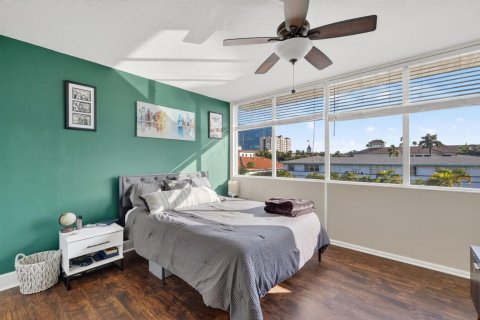 Condo in Fort Lauderdale, Florida, 2 bedrooms  № 2258166 - photo 18